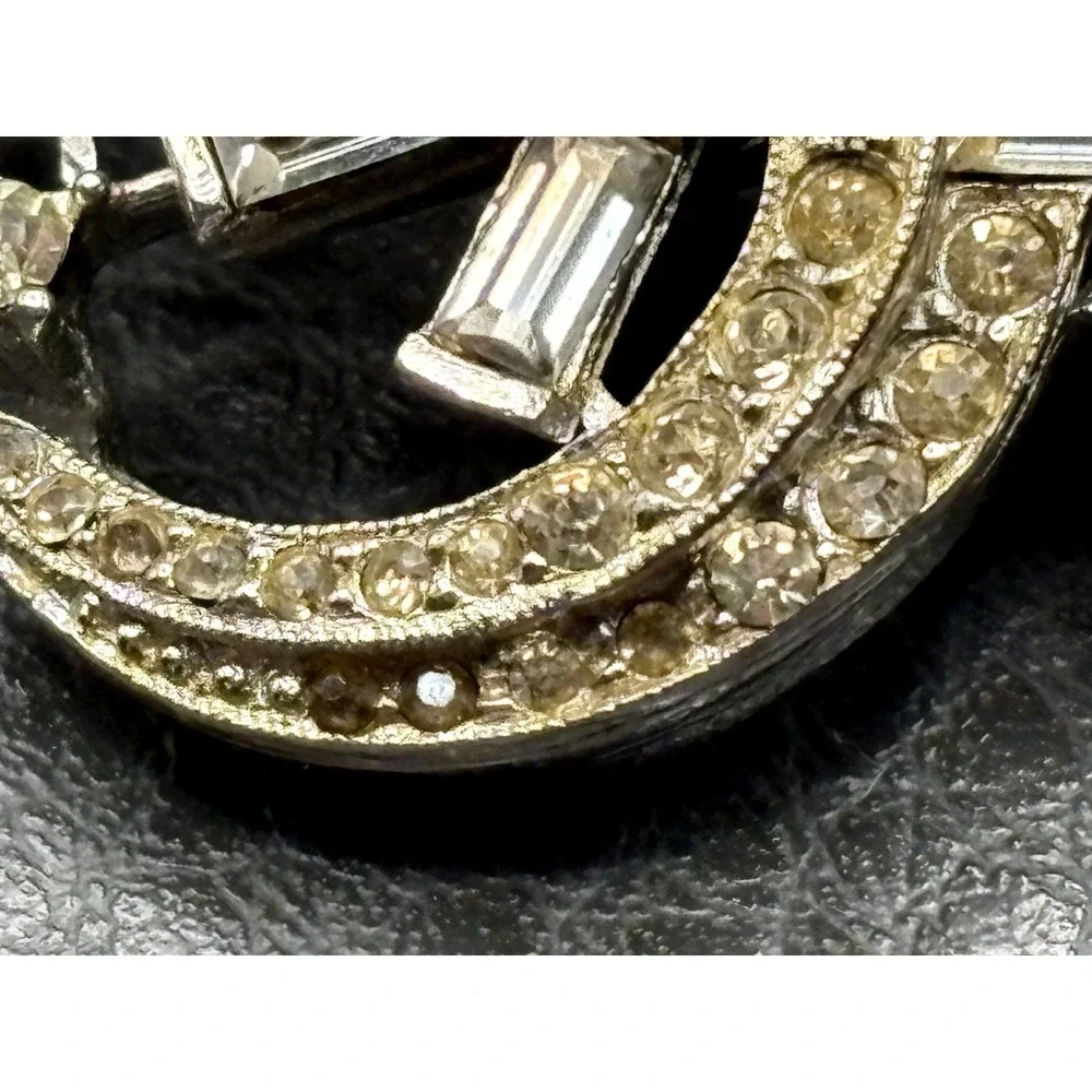 Vintage High End Starburst Swirl Fan Crystal Rhinestone Art Deco Old Brooch Pin
